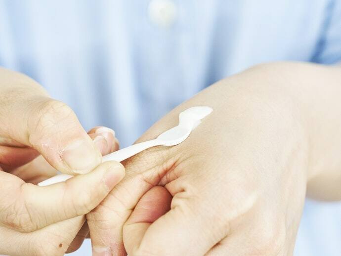 Việc dưỡng da tay cho nam giới tương đối quan trọng