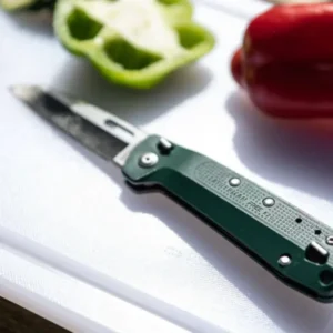Dụng cụ đa năng Leatherman FREE K2 Evergreen - Texture và chất sản phẩm
