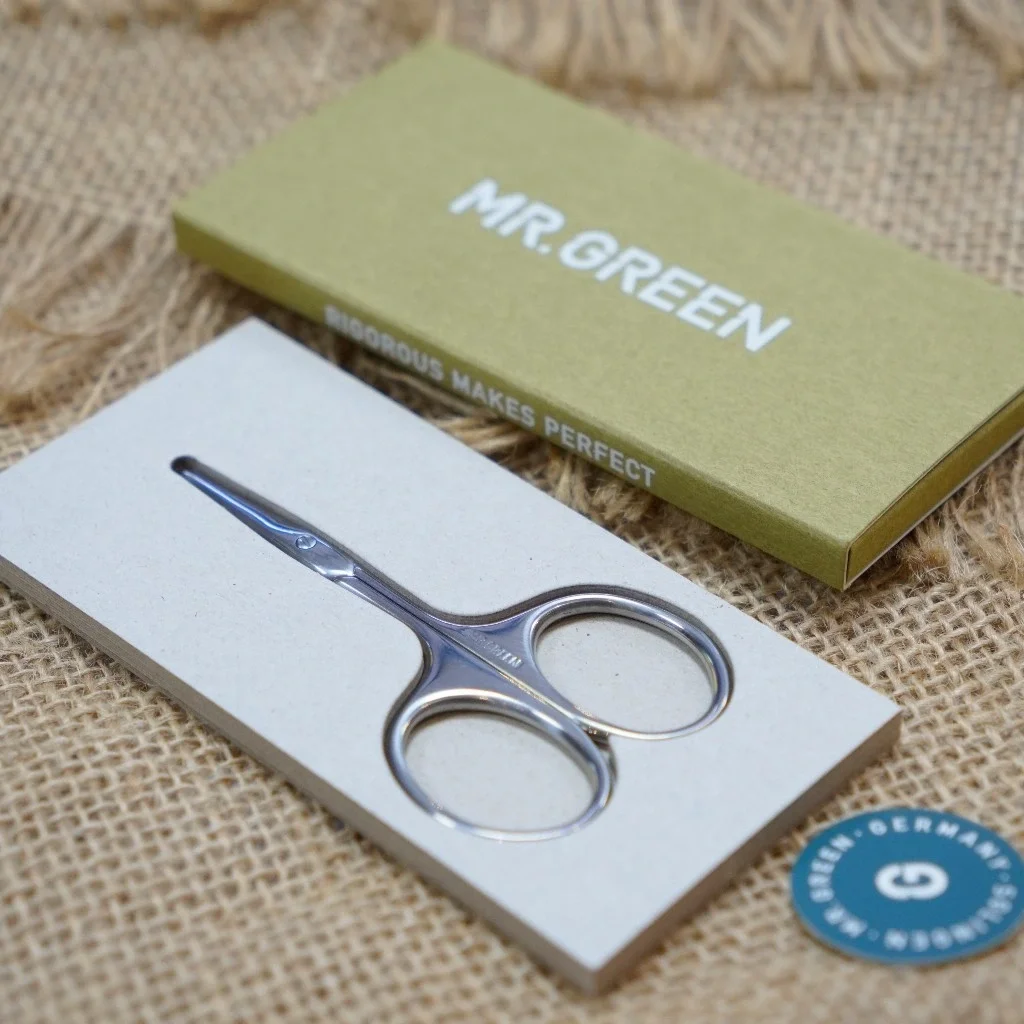 Hộp đóng gói kéo tỉa lông mũi Mr Green MR-5555 phù hợp làm quà tặng
